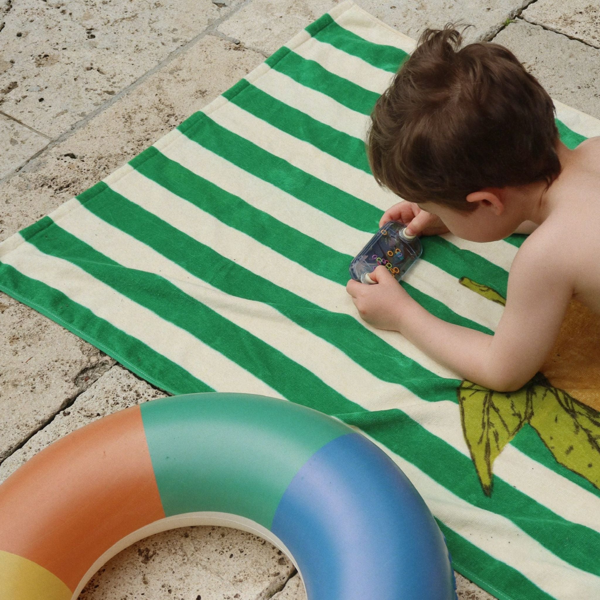 Jeu d’anneaux flottants dinosaures