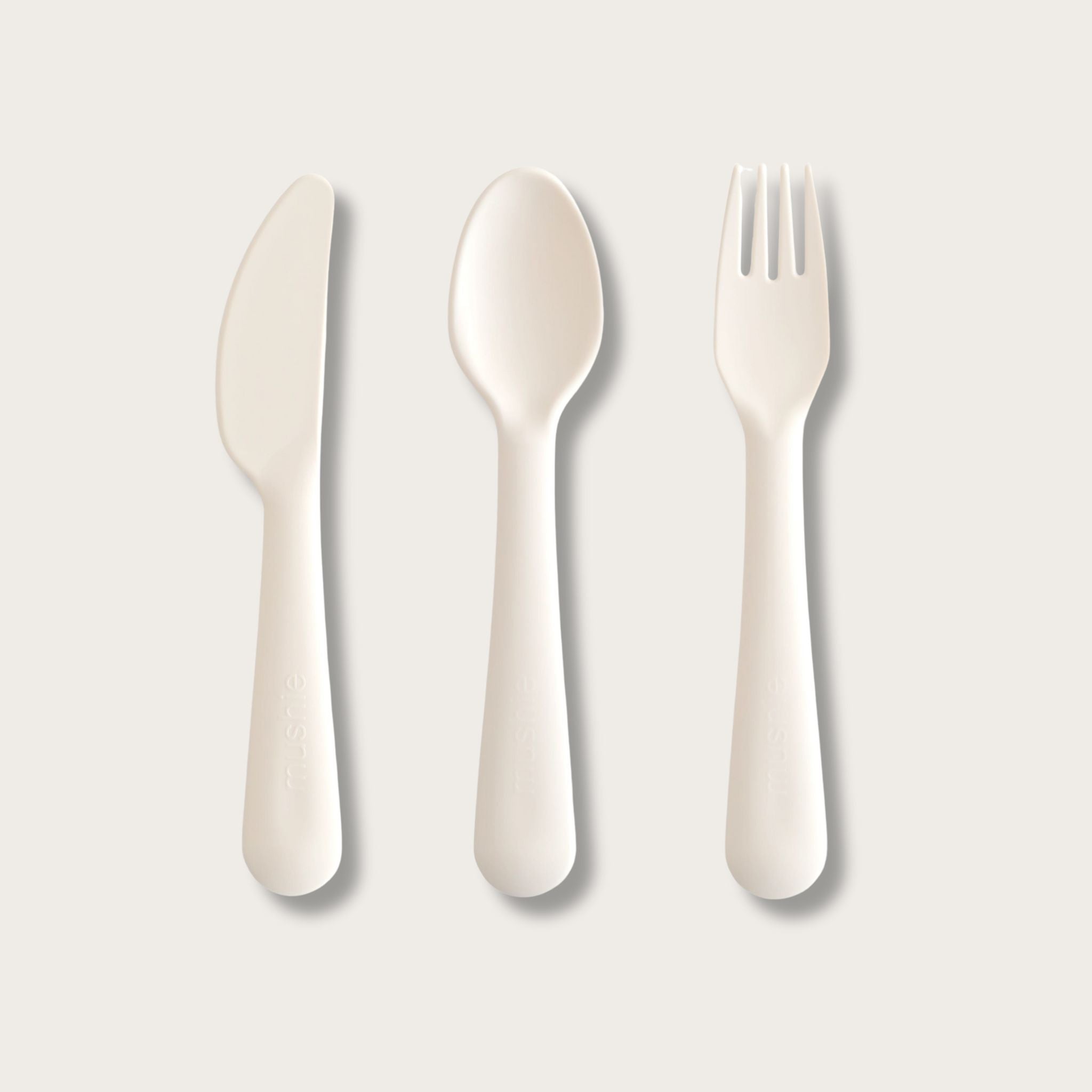 Ensemble de couverts enfant Mushie en plastique