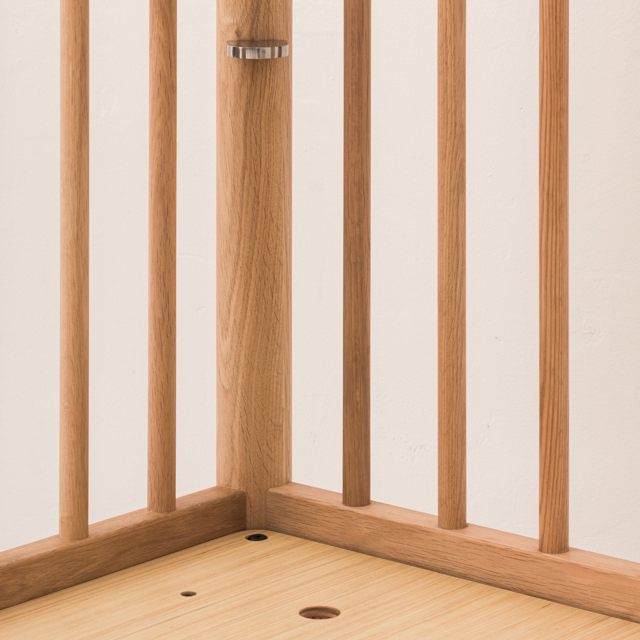 Lit à barreaux bébé 140x70 en chêne massif Latitude