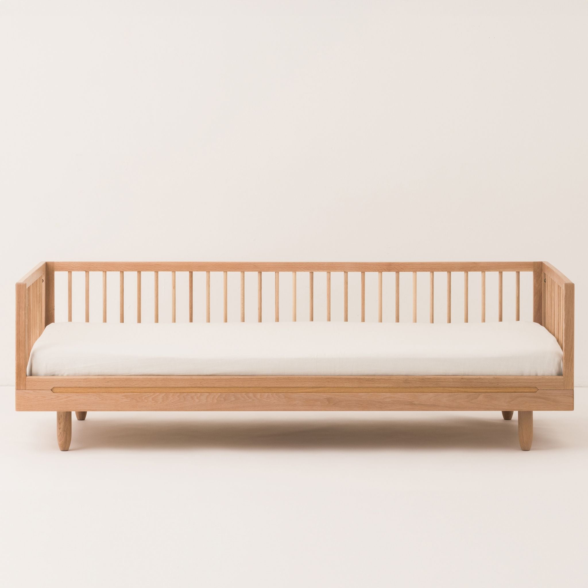 Lit évolutif bébé 140x70 en chêne massif Pure